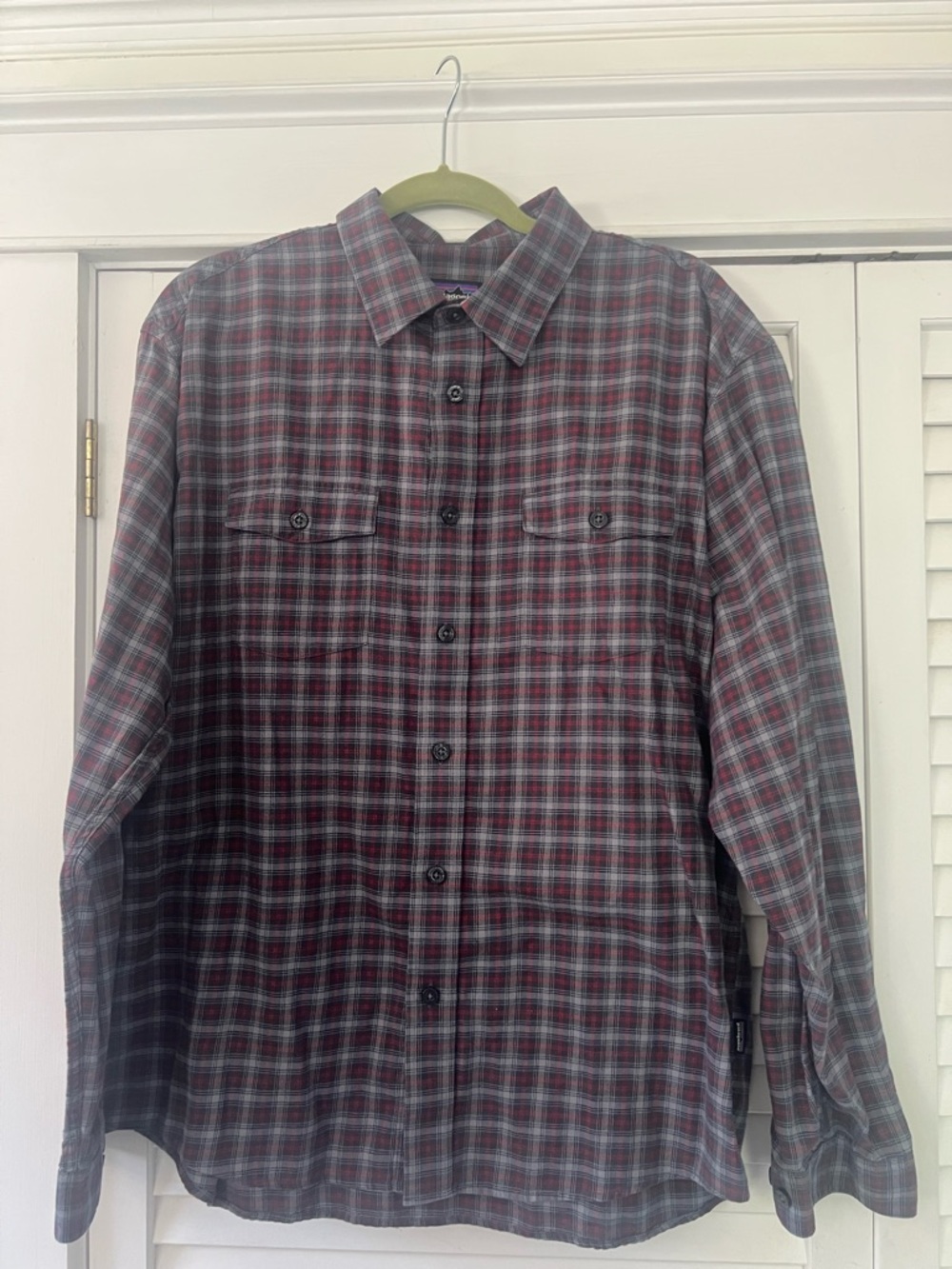 Men's Patagonia Long-Sleeve Plaid Button-Up Shirt - Red/Grey